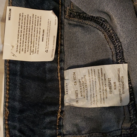 $15 or 2/$20! 🆕️Lee Stretch Denim Jegging Slim Fit Medium, Size 8-10 - Picture 3 of 6